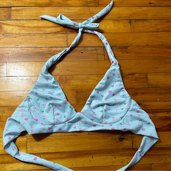 2/30$ 🩵 Eco Hoaka bikini top 👙 - Picture 4 of 5